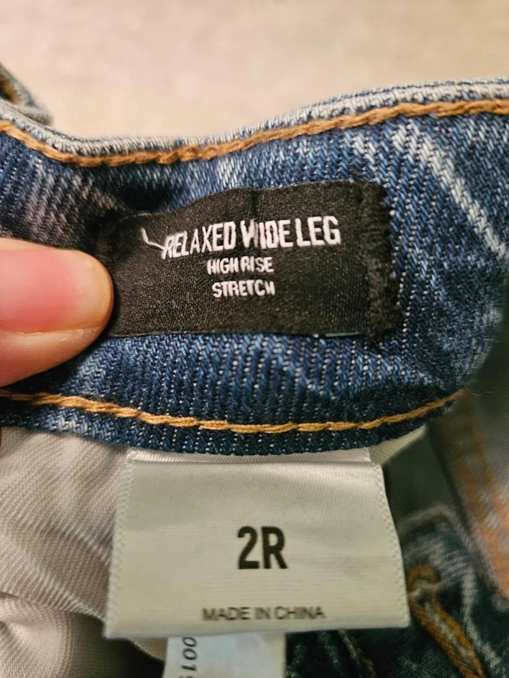 LIKE NEW!! Express women's relaxed wide leg jeans